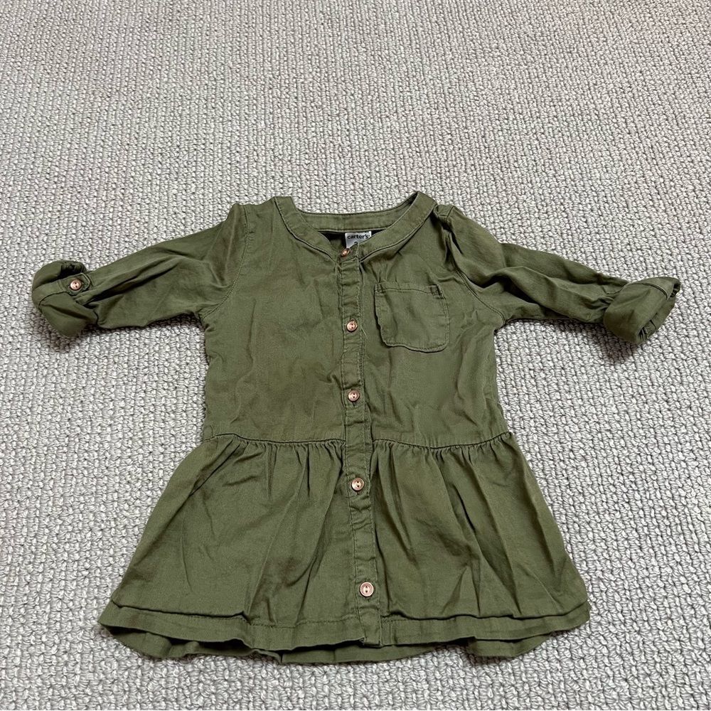 🍭6/$30 Carter’s army green long sleeve lightweight button down dress - 24 m